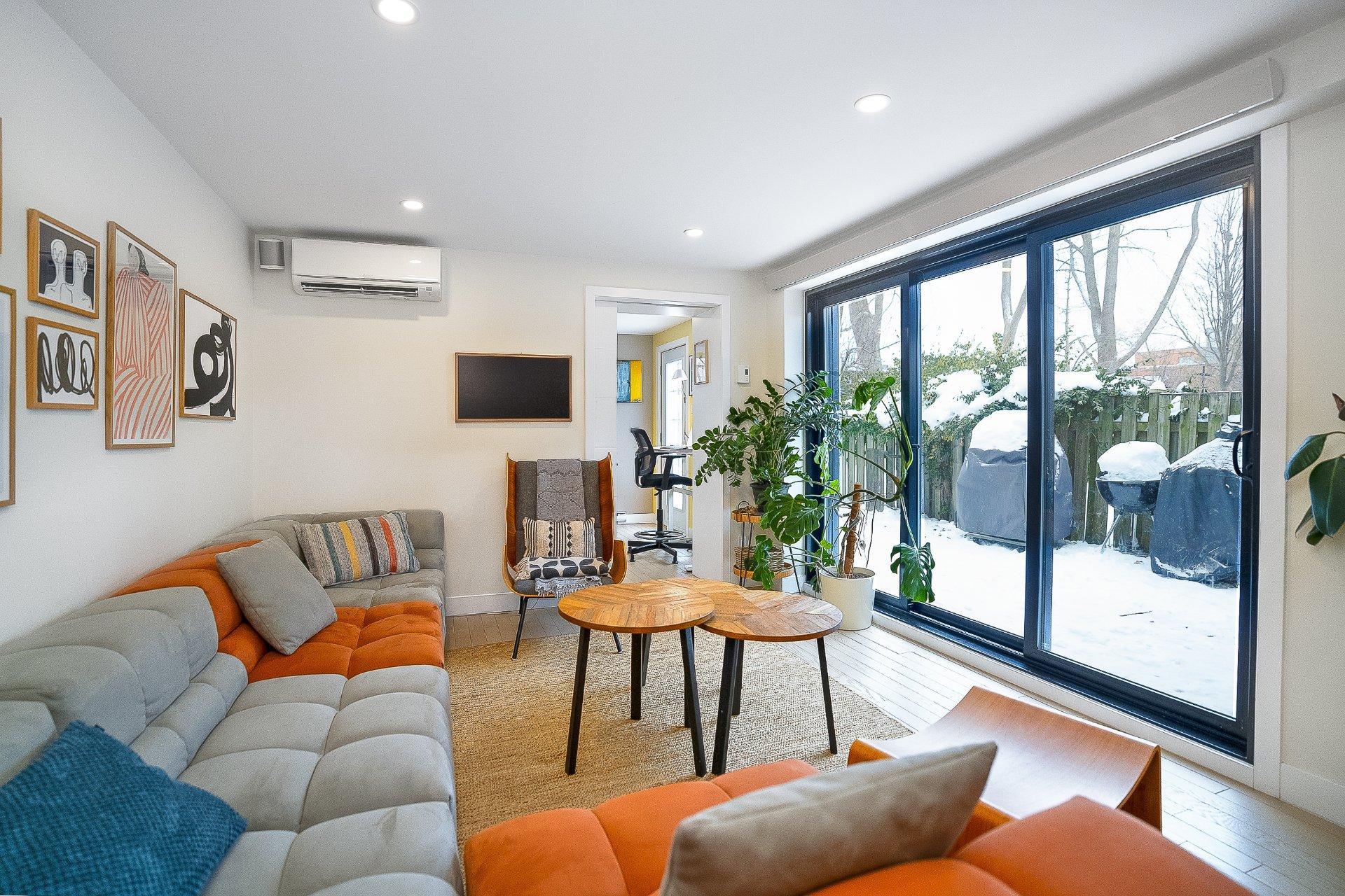 









552


Rue de la Congrégation

,
Montréal (Le Sud-Ouest),




QC
H3K2H9

