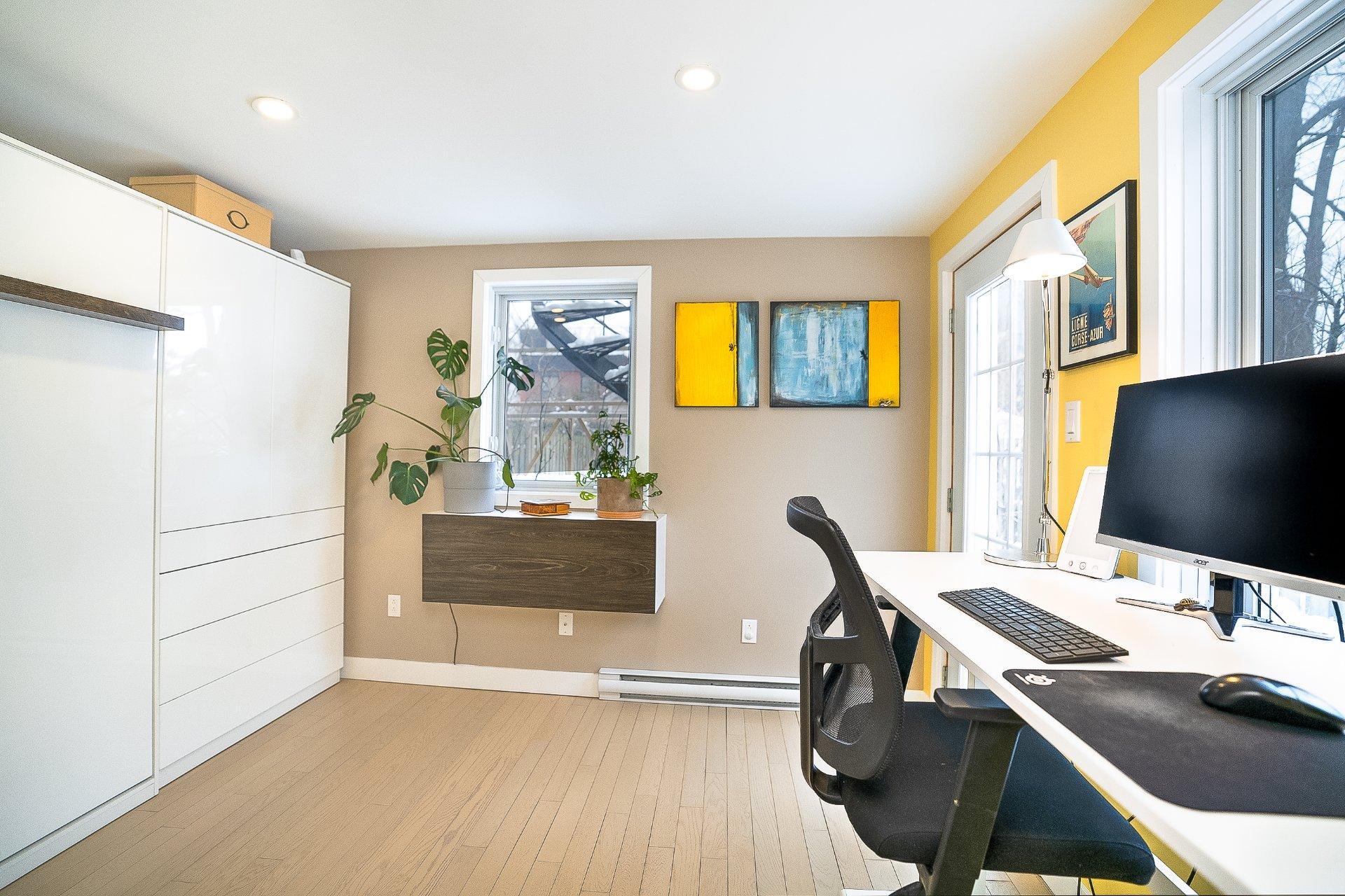 









552


Rue de la Congrégation

,
Montréal (Le Sud-Ouest),




QC
H3K2H9

