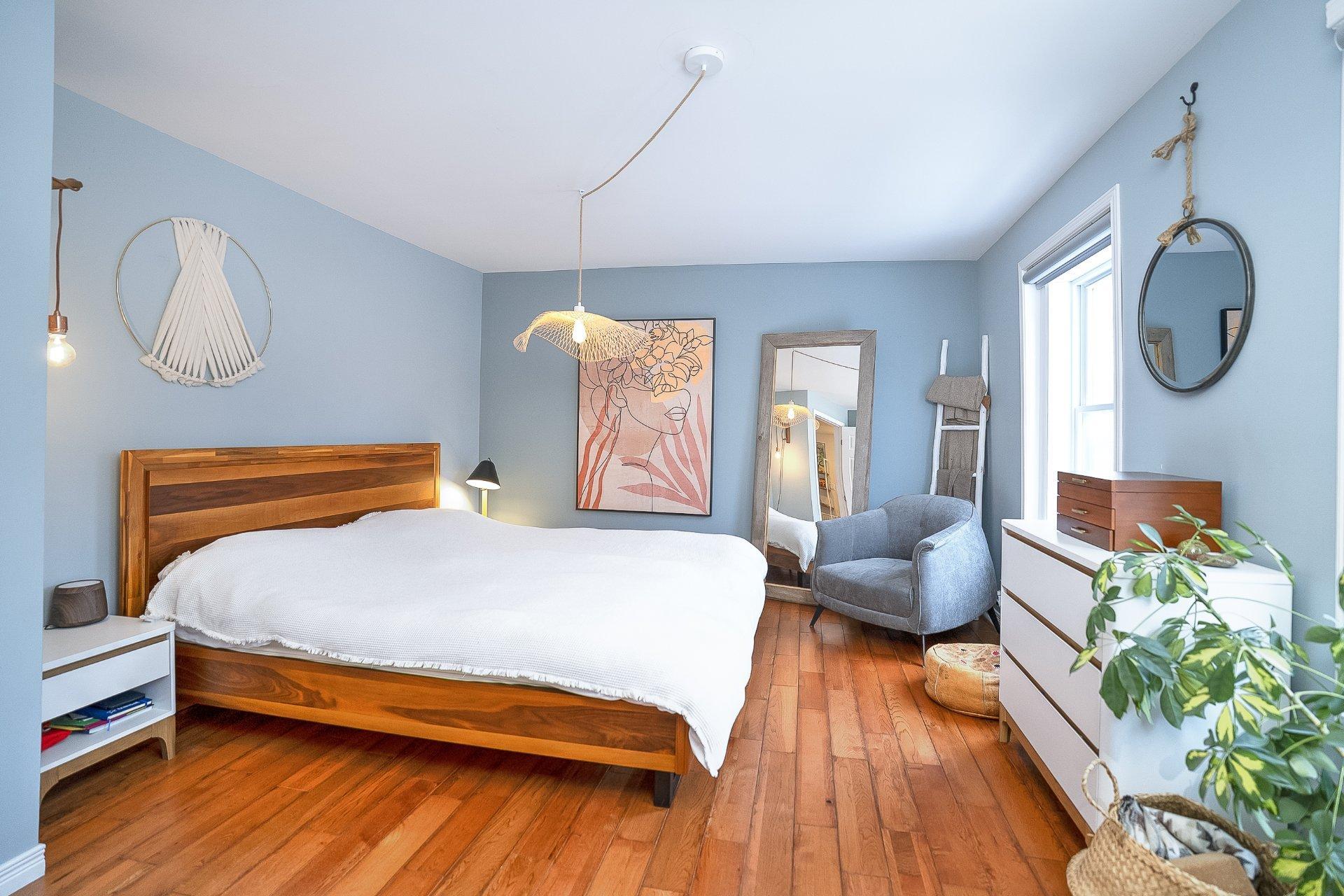 









552


Rue de la Congrégation

,
Montréal (Le Sud-Ouest),




QC
H3K2H9

