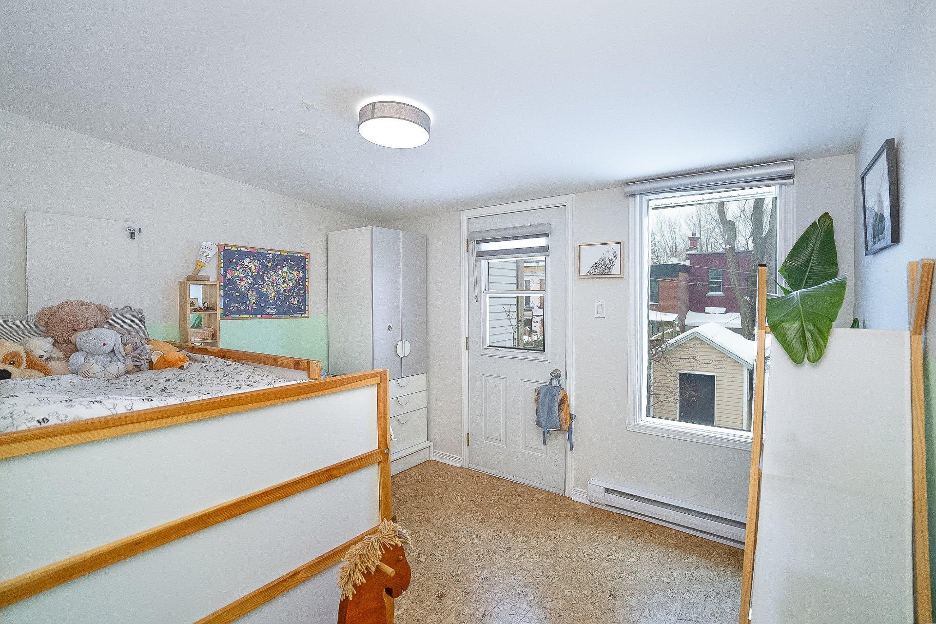 









552


Rue de la Congrégation

,
Montréal (Le Sud-Ouest),




QC
H3K2H9

