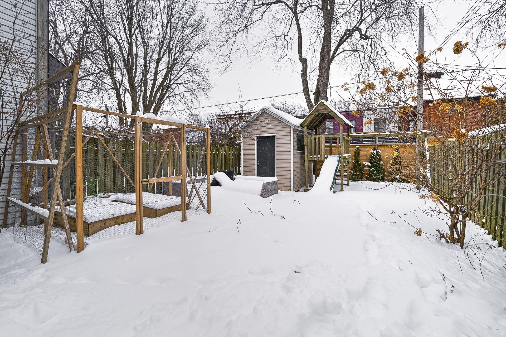 









552


Rue de la Congrégation

,
Montréal (Le Sud-Ouest),




QC
H3K2H9

