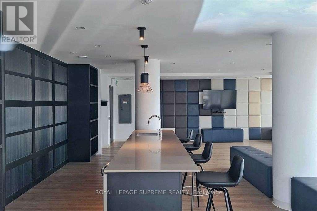 












913 - 120 PARLIAMENT STREET

,
Toronto,




Ontario
M5A0N6

