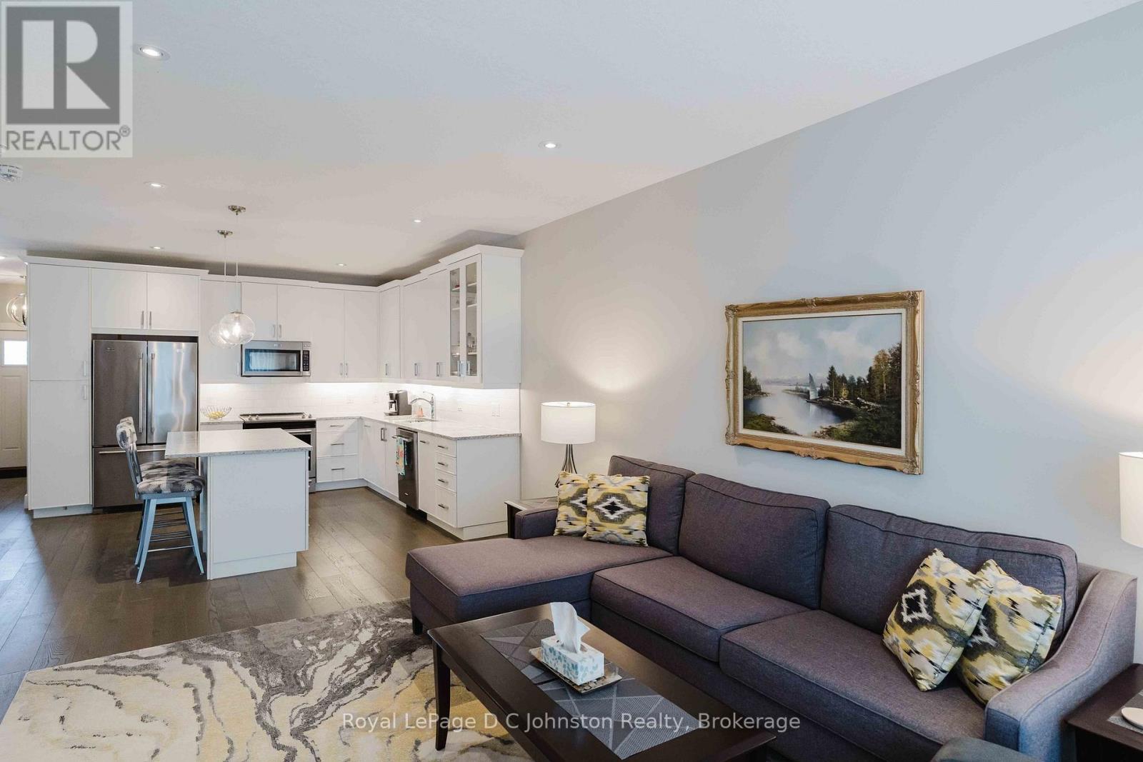 












315 STICKEL STREET

,
Saugeen Shores,




Ontario
N0H2C1

