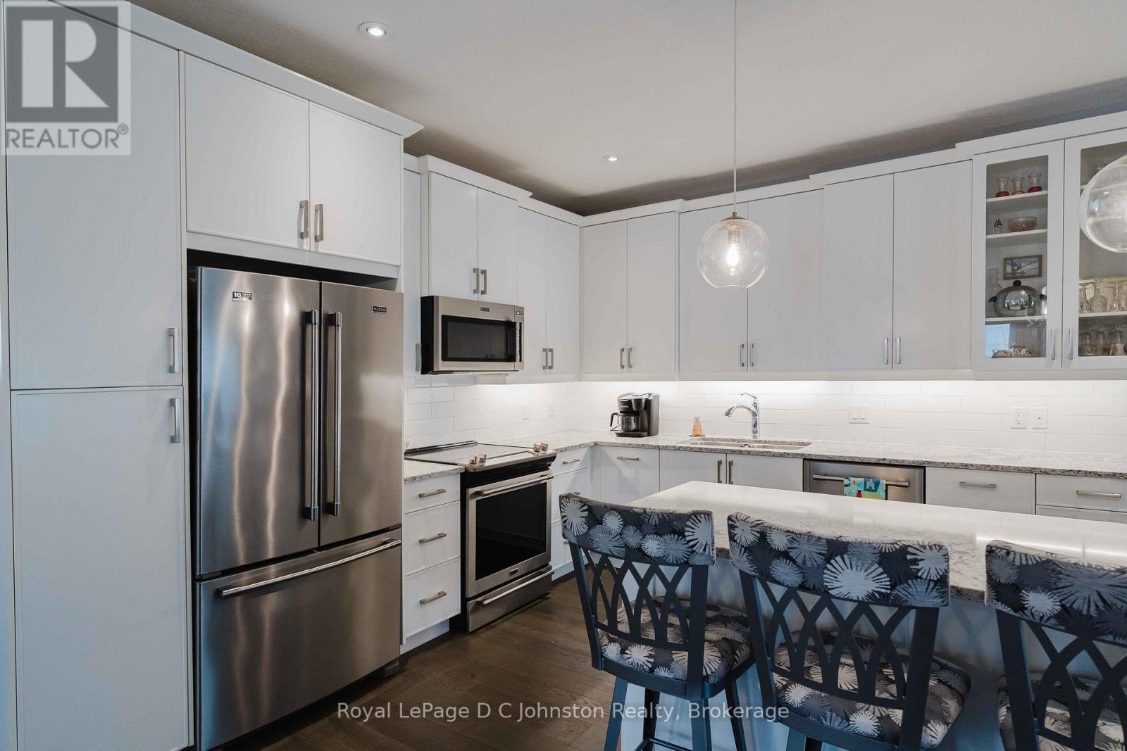 












315 STICKEL STREET

,
Saugeen Shores,




Ontario
N0H2C1

