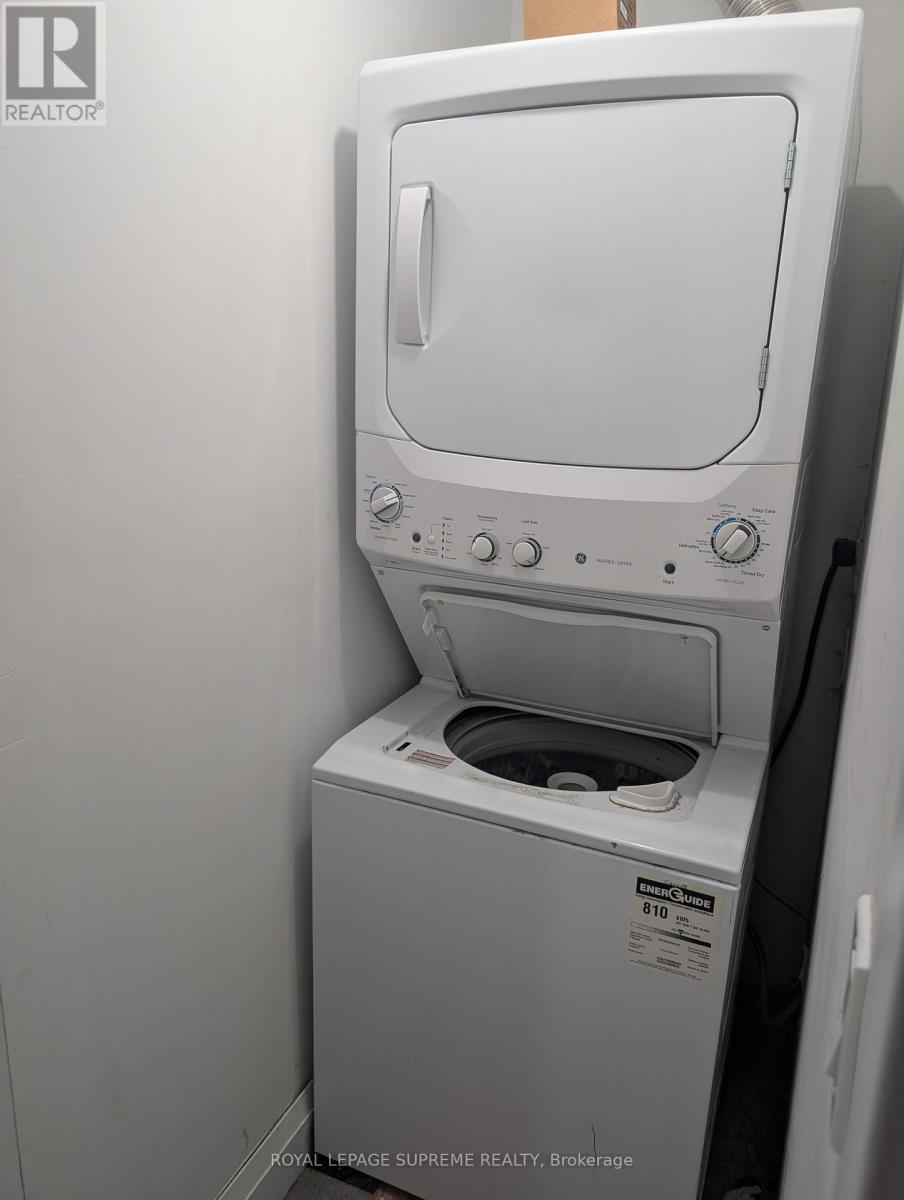 












LOWER - 2132 DUNDAS STREET

,
Toronto,




Ontario
M6R1X2

