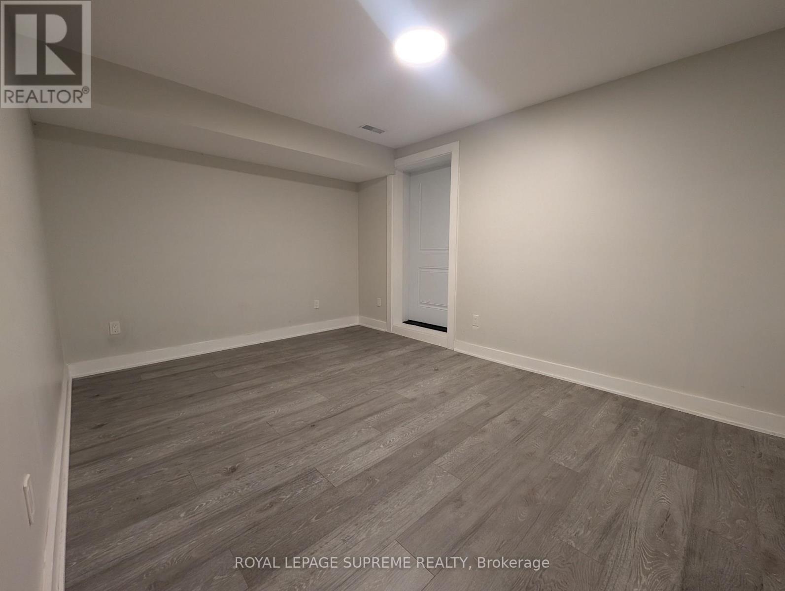 












LOWER - 2132 DUNDAS STREET

,
Toronto,




Ontario
M6R1X2

