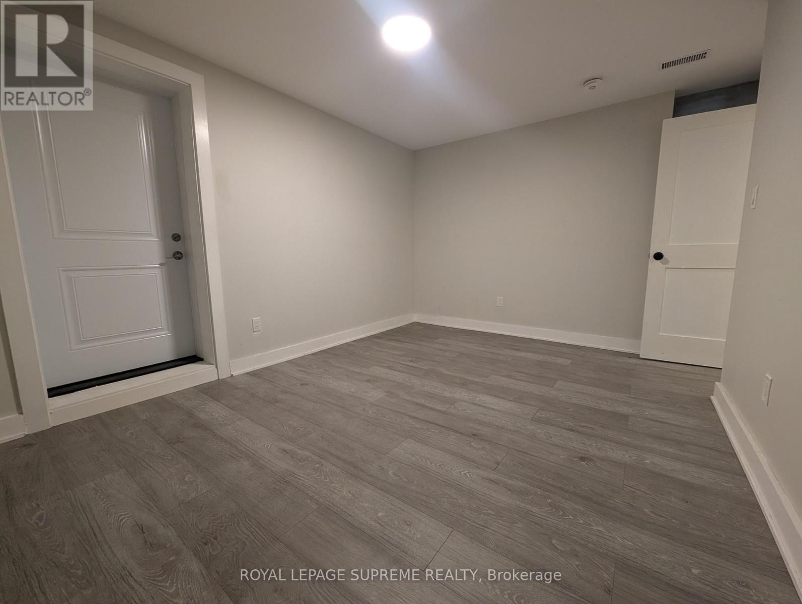 












LOWER - 2132 DUNDAS STREET

,
Toronto,




Ontario
M6R1X2

