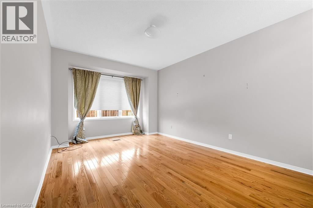 












10 DAVIDSON Boulevard Unit# 1

,
Dundas,




Ontario
L9H7N9

