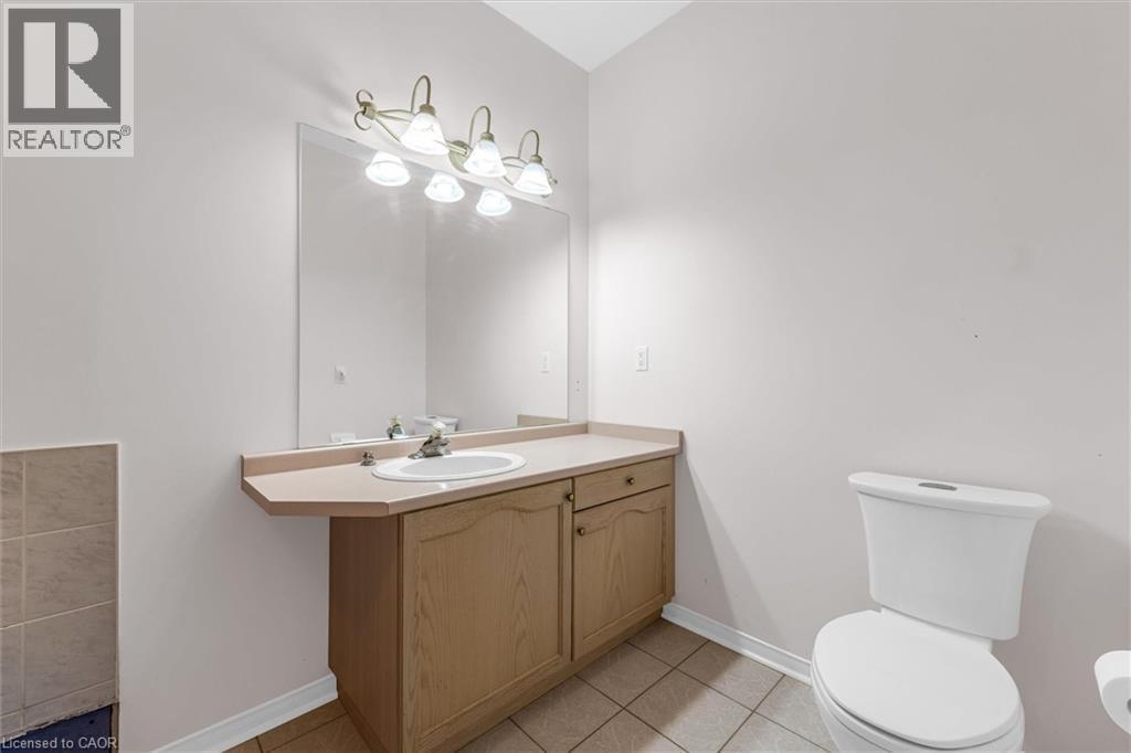 












10 DAVIDSON Boulevard Unit# 1

,
Dundas,




Ontario
L9H7N9

