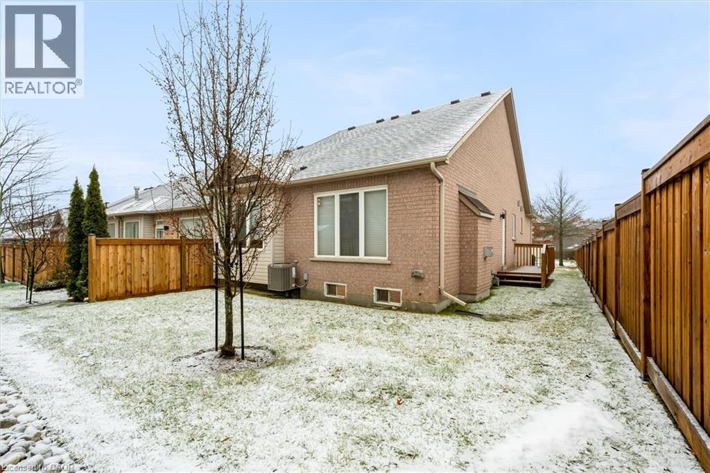 












10 DAVIDSON Boulevard Unit# 1

,
Dundas,




Ontario
L9H7N9

