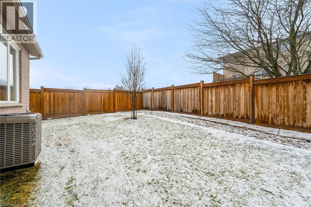 












10 DAVIDSON Boulevard Unit# 1

,
Dundas,




Ontario
L9H7N9

