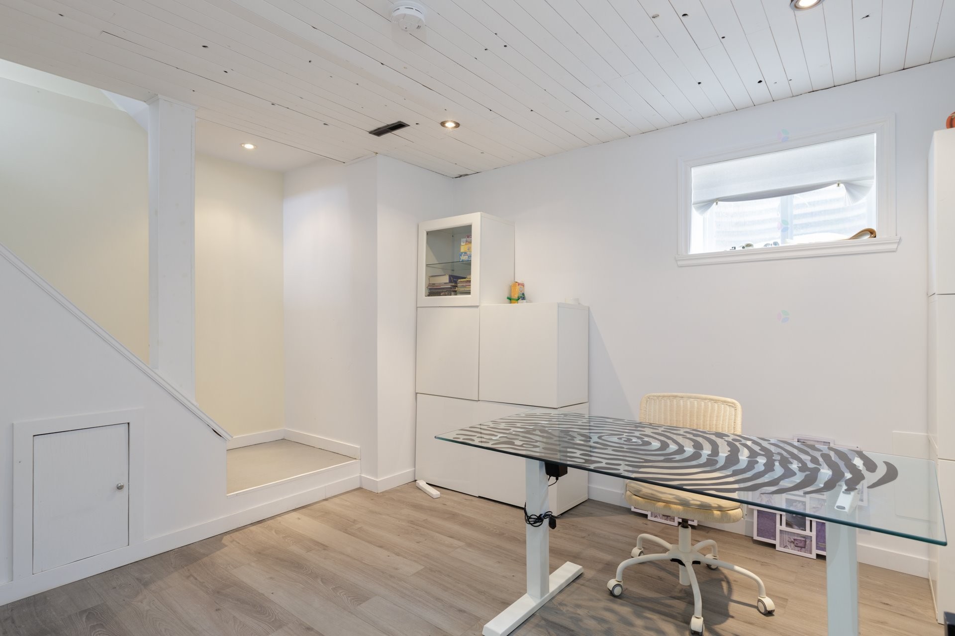 









409Z


Rue Bruce

,
Kirkland,




QC
H9H3L6

