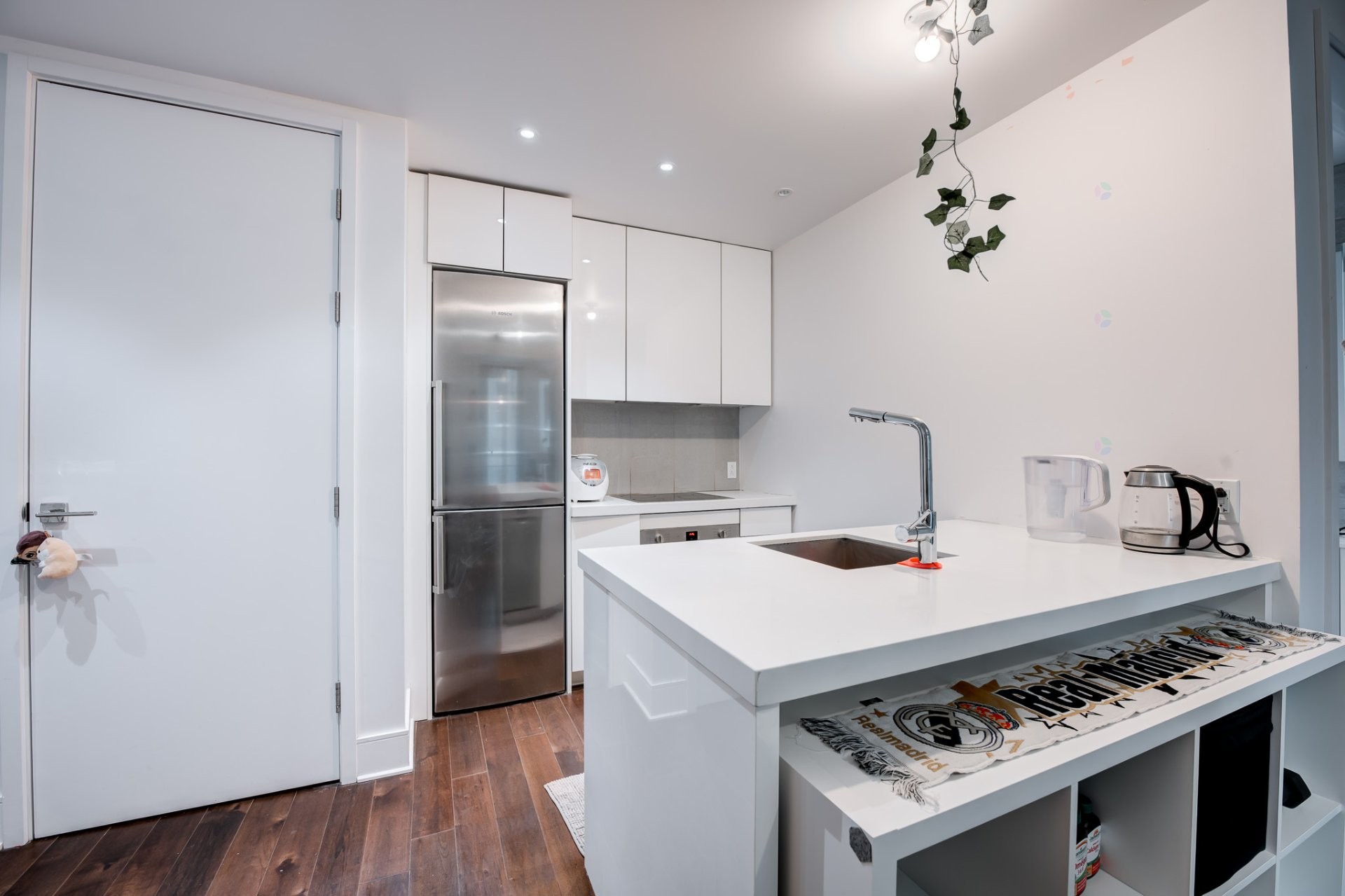 









1188


Av. Union

, 1105,
Montréal (Ville-Marie),




QC
H3B0E5

