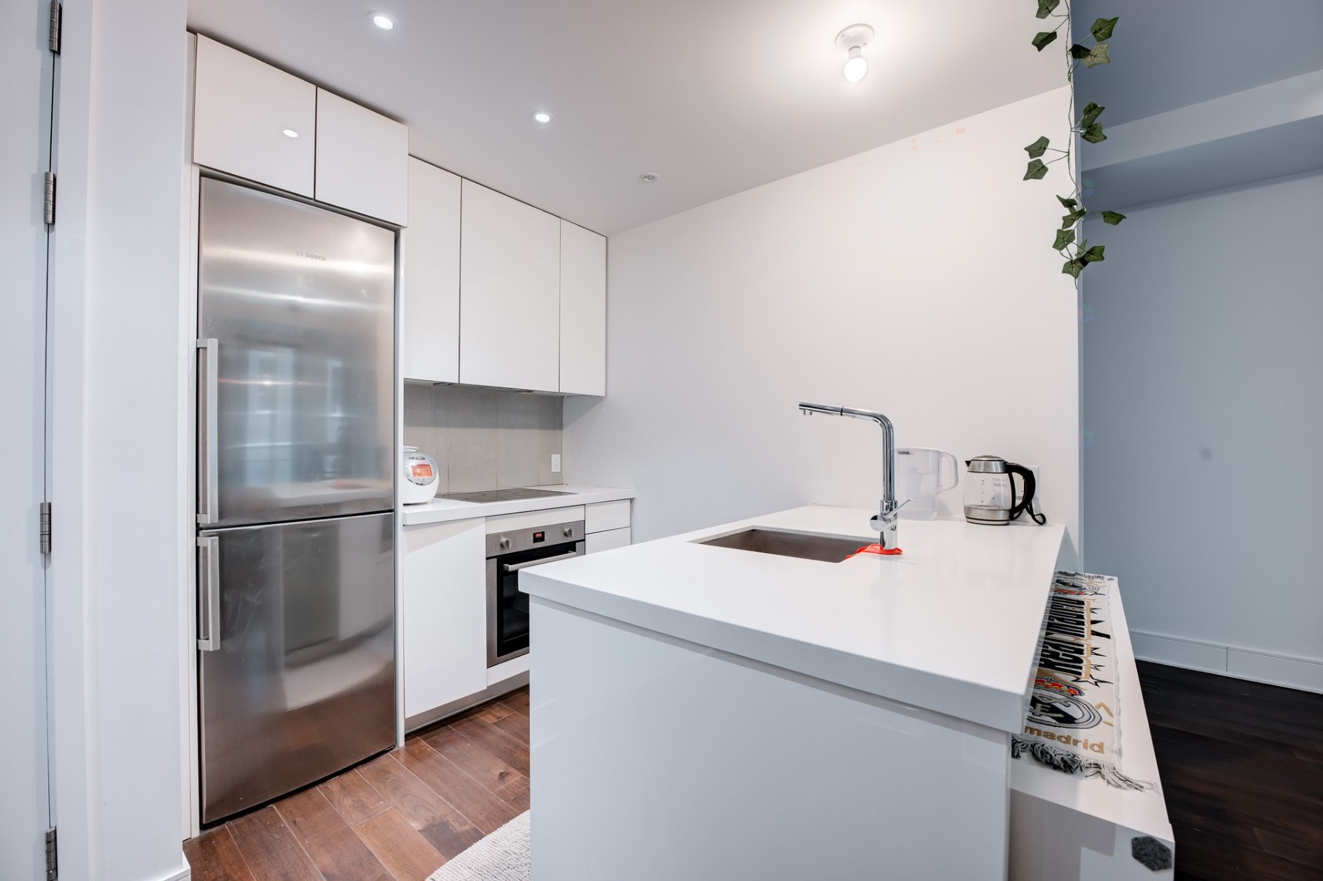 









1188


Av. Union

, 1105,
Montréal (Ville-Marie),




QC
H3B0E5

