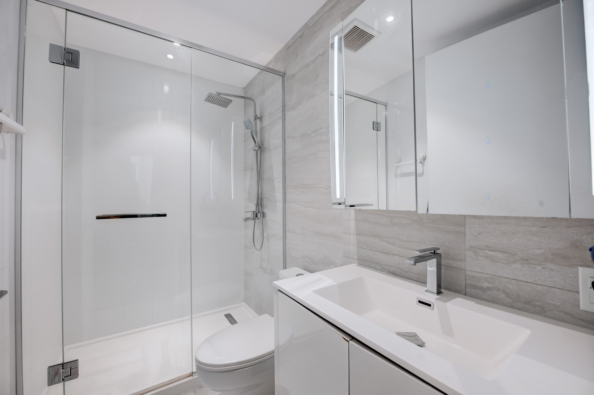 









1188


Av. Union

, 1105,
Montréal (Ville-Marie),




QC
H3B0E5

