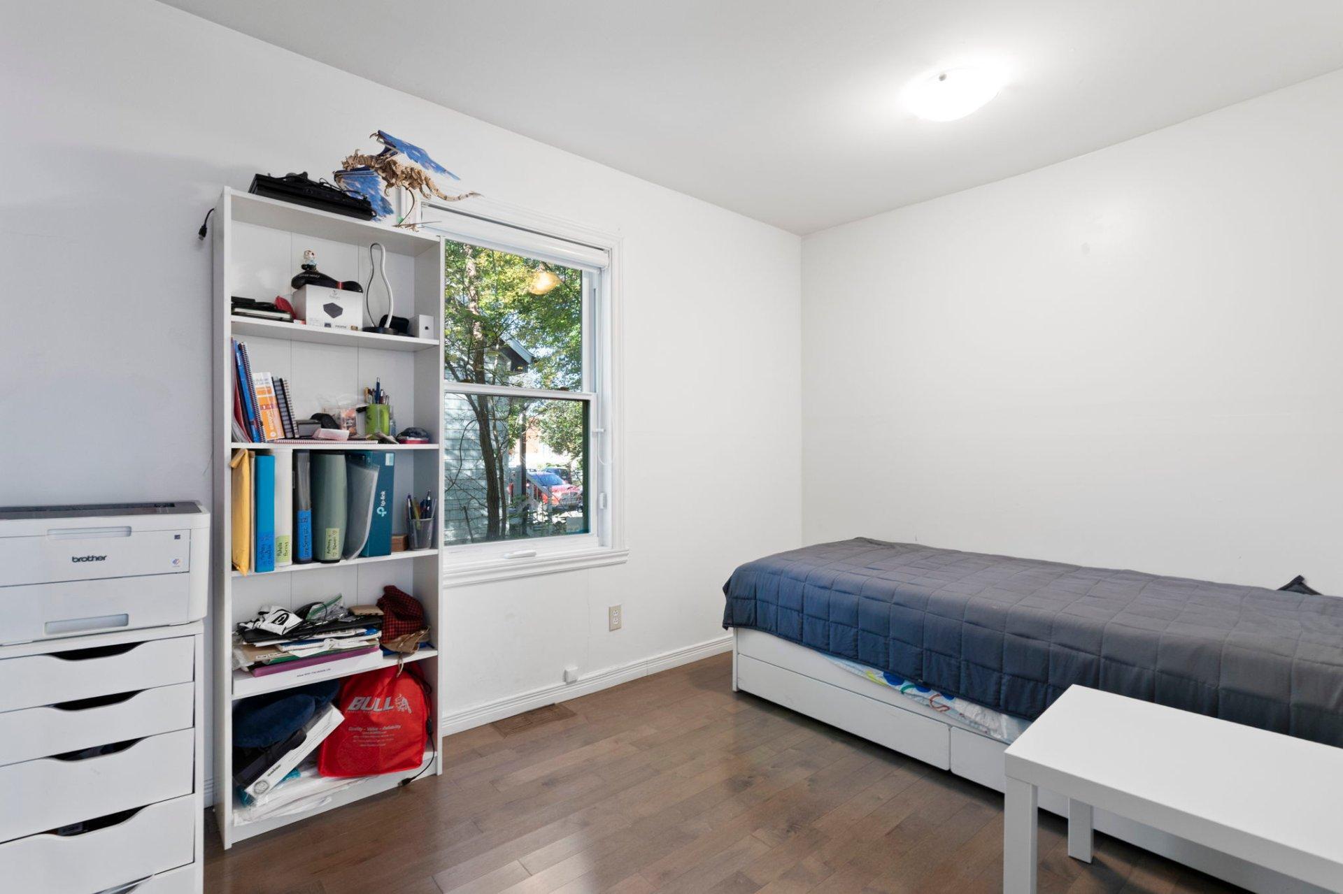 









1410


Rue Jolicoeur

,
Montréal (Le Sud-Ouest),




QC
H4E1W7

