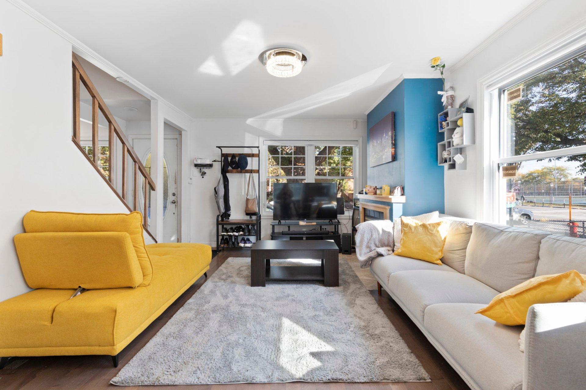 









1410


Rue Jolicoeur

,
Montréal (Le Sud-Ouest),




QC
H4E1W7

