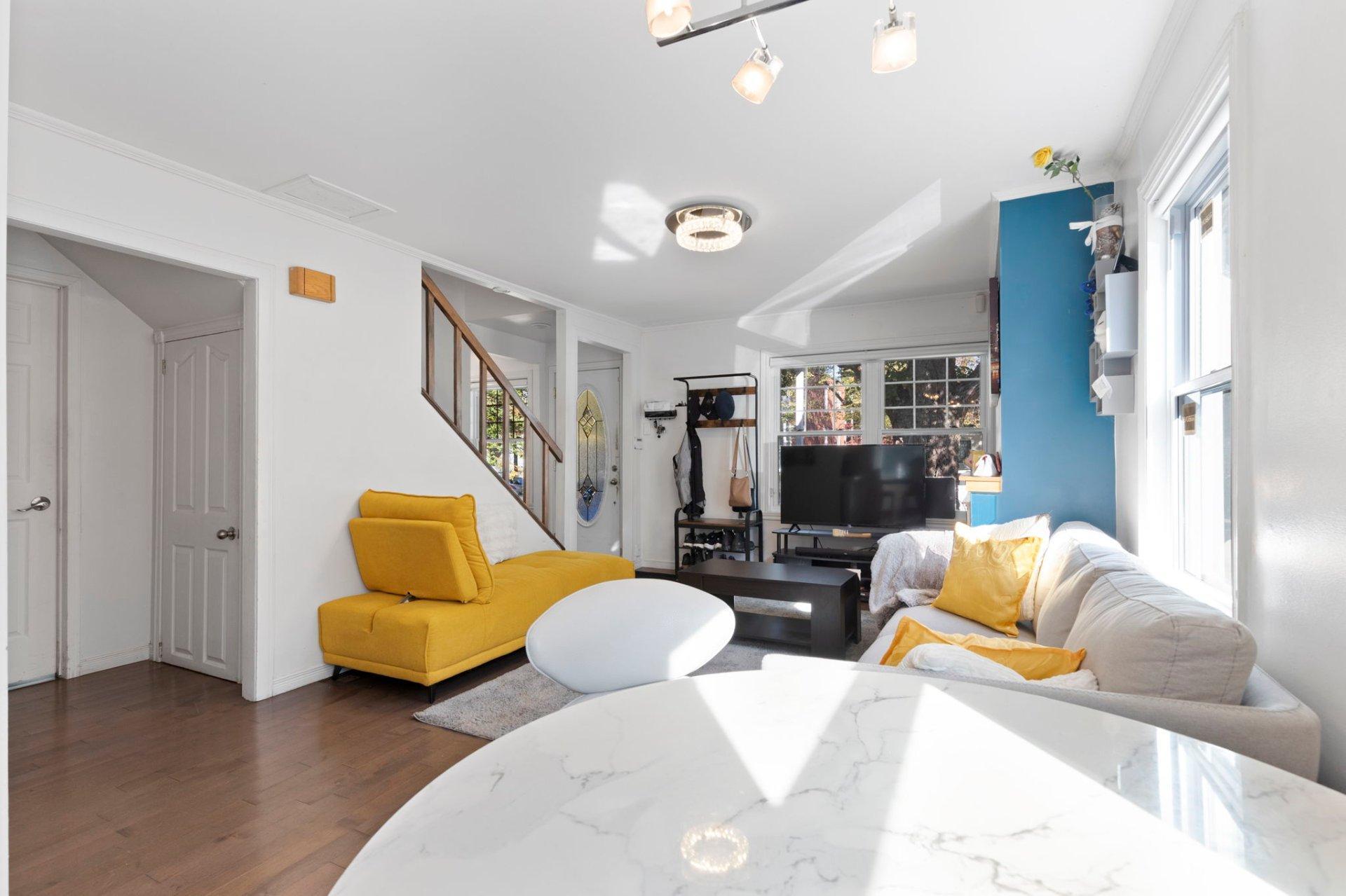 









1410


Rue Jolicoeur

,
Montréal (Le Sud-Ouest),




QC
H4E1W7

