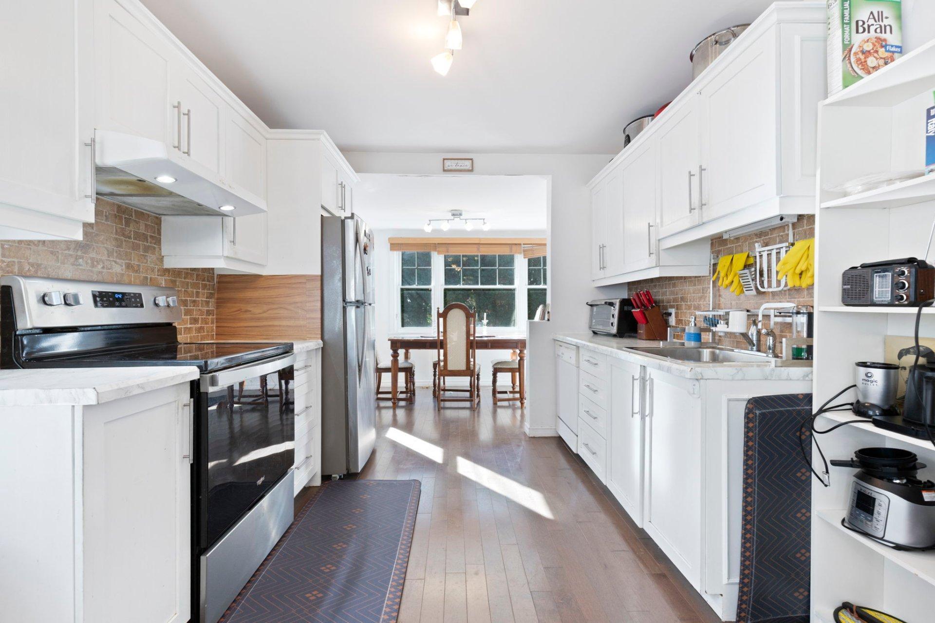 









1410


Rue Jolicoeur

,
Montréal (Le Sud-Ouest),




QC
H4E1W7

