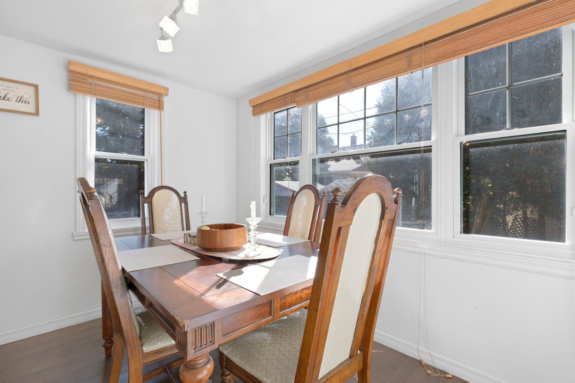 









1410


Rue Jolicoeur

,
Montréal (Le Sud-Ouest),




QC
H4E1W7

