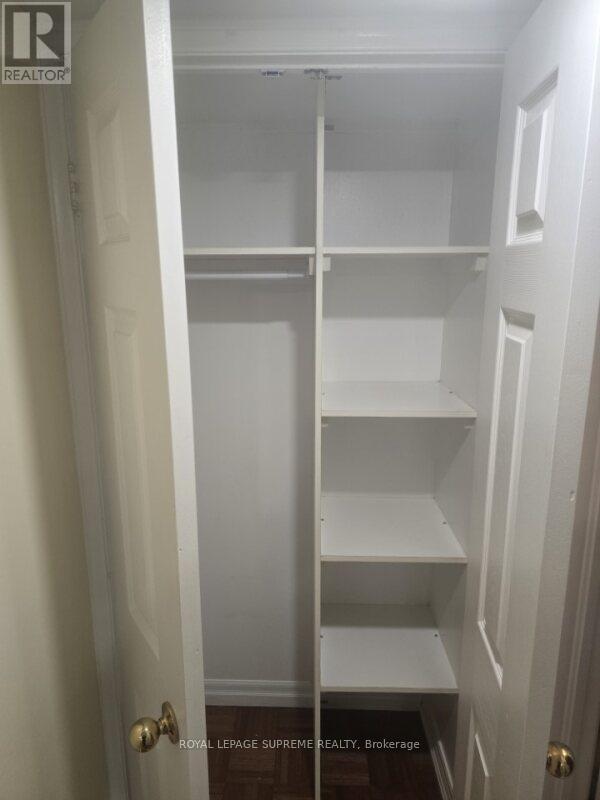 












BASEMENT - 10 ESTORIL TERRACE

,
Toronto,




Ontario
M6N5E2

