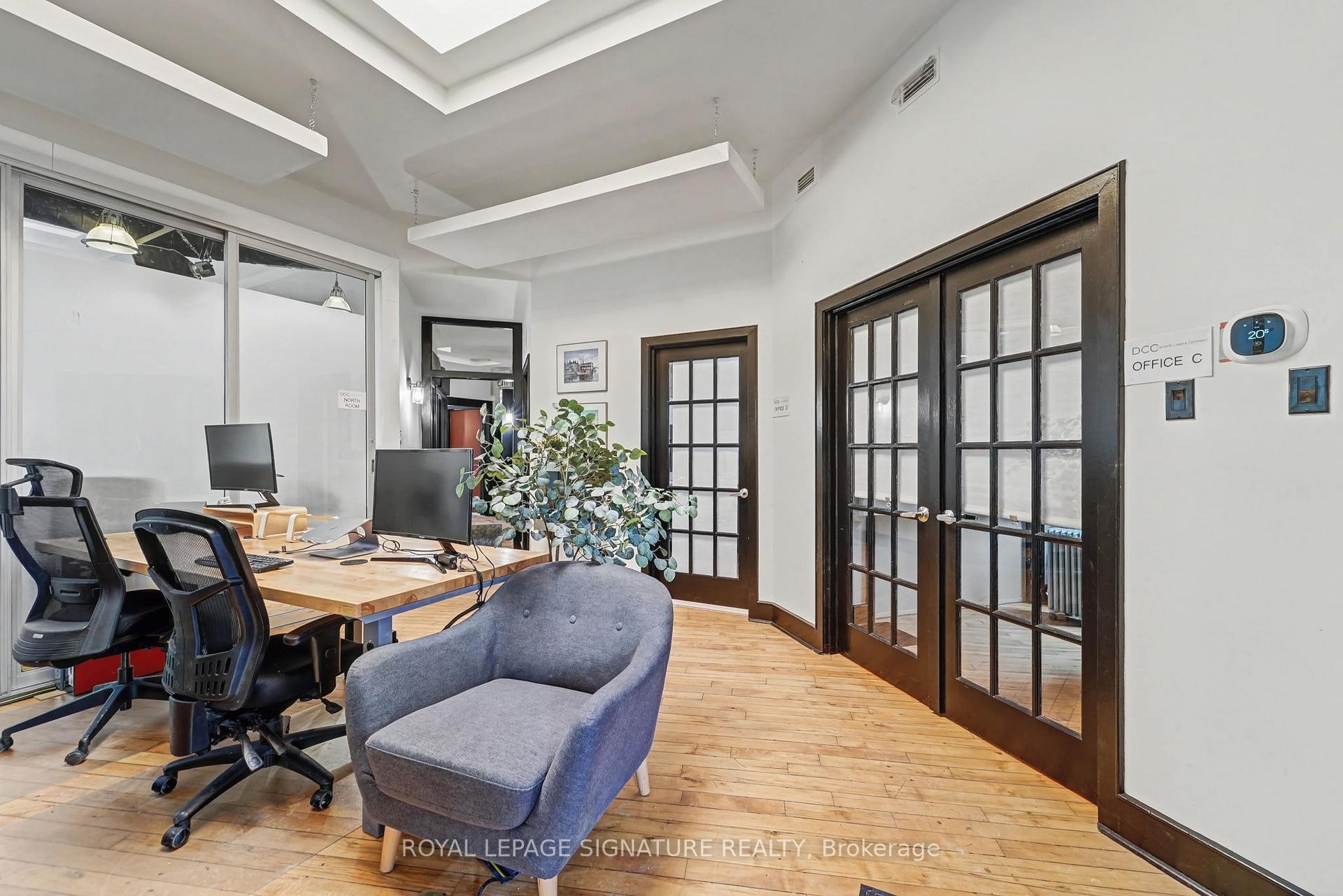 









259


Danforth

Avenue, Office A,
Toronto,




ON
M4K 2X4

