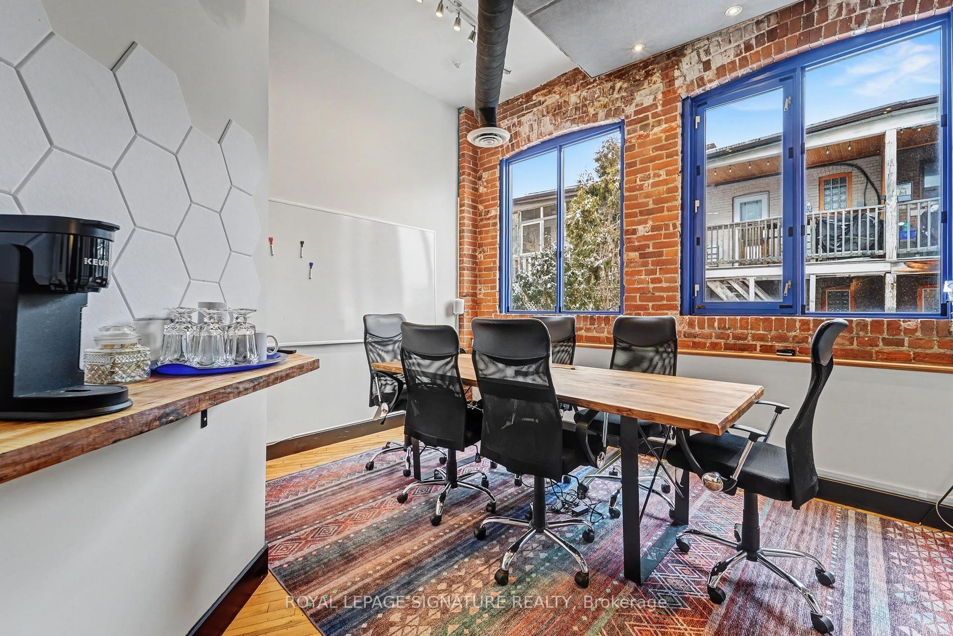 









259


Danforth

Avenue, Office A,
Toronto,




ON
M4K 2X4

