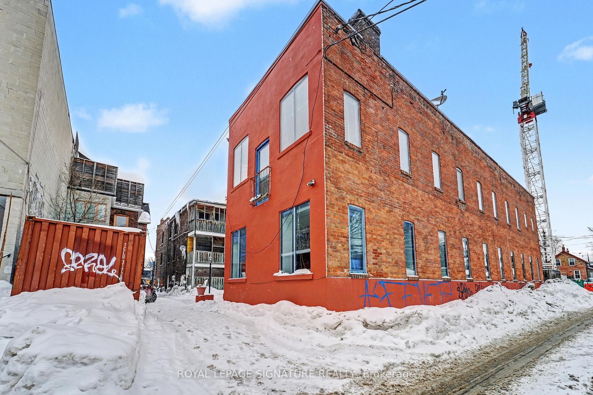 









259


Danforth

Avenue, Office A,
Toronto,




ON
M4K 2X4

