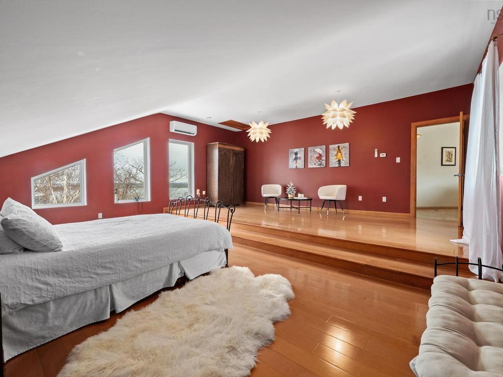 












3560 Purcells Cove Road

,
Fergusons Cove,




NS
B3V 1G3

