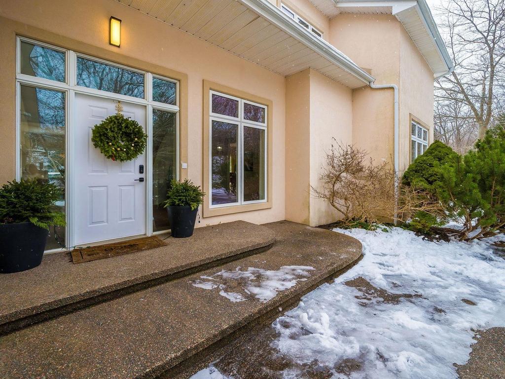 












3560 Purcells Cove Road

,
Fergusons Cove,




NS
B3V 1G3

