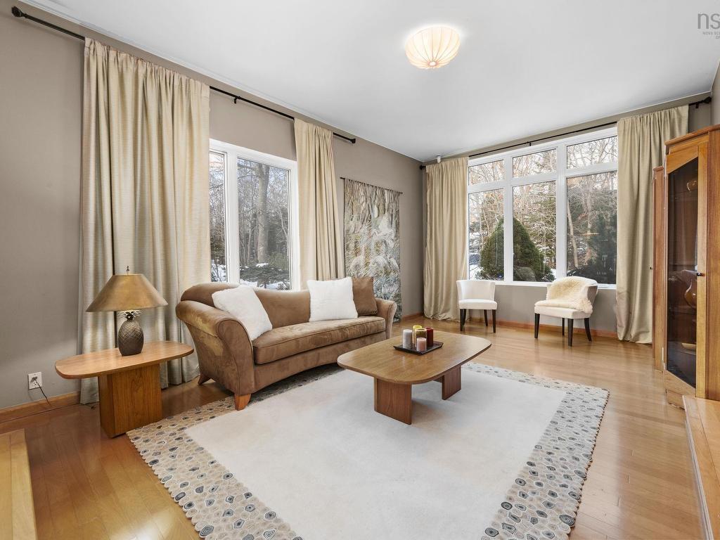 












3560 Purcells Cove Road

,
Fergusons Cove,




NS
B3V 1G3

