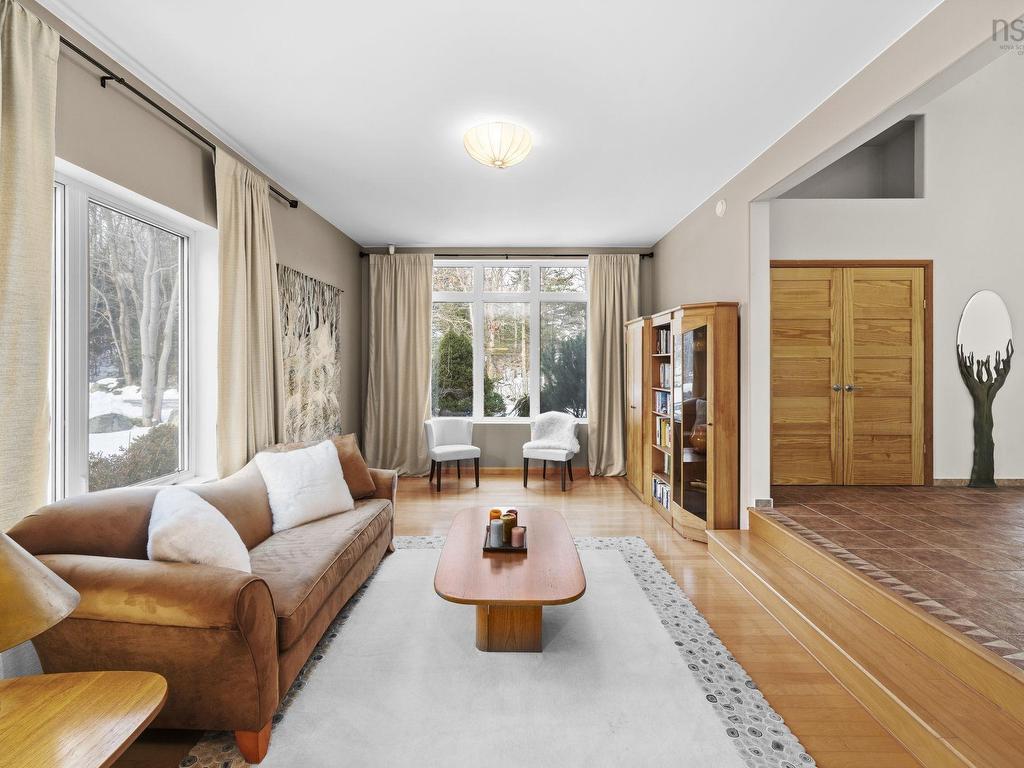 












3560 Purcells Cove Road

,
Fergusons Cove,




NS
B3V 1G3

