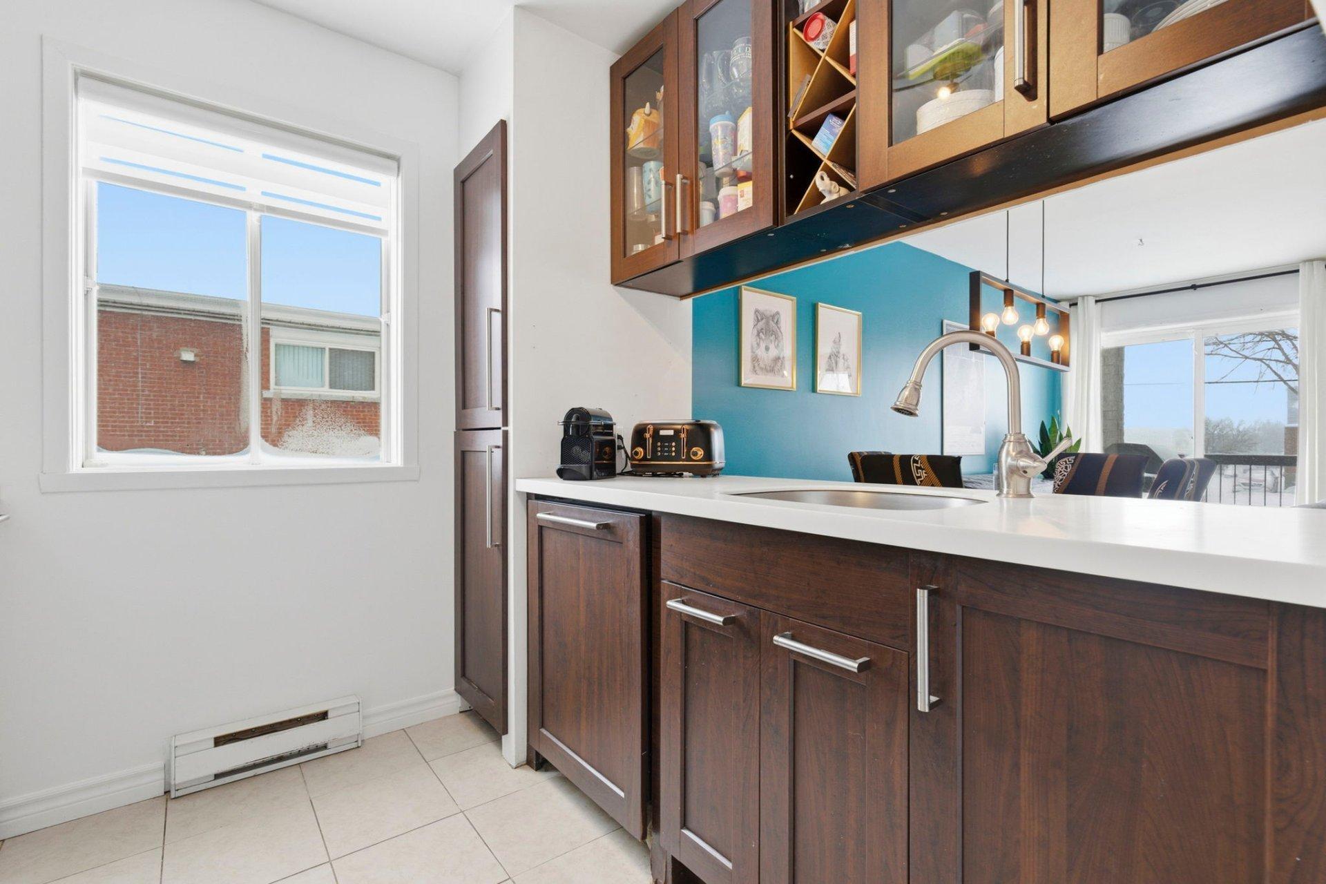 









142


Rue Lafrance O.

, 202,
Saint-Basile-le-Grand,




QC
J6N1P8

