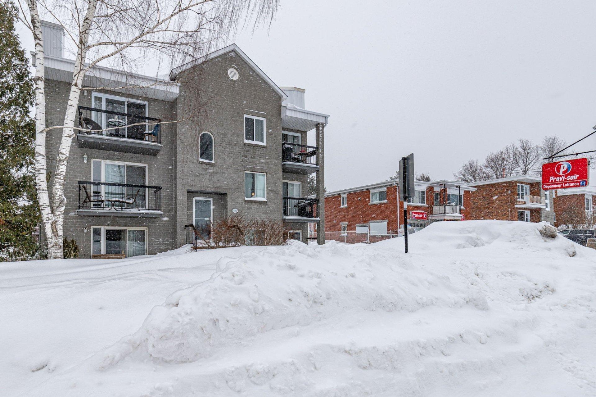 









142


Rue Lafrance O.

, 202,
Saint-Basile-le-Grand,




QC
J6N1P8

