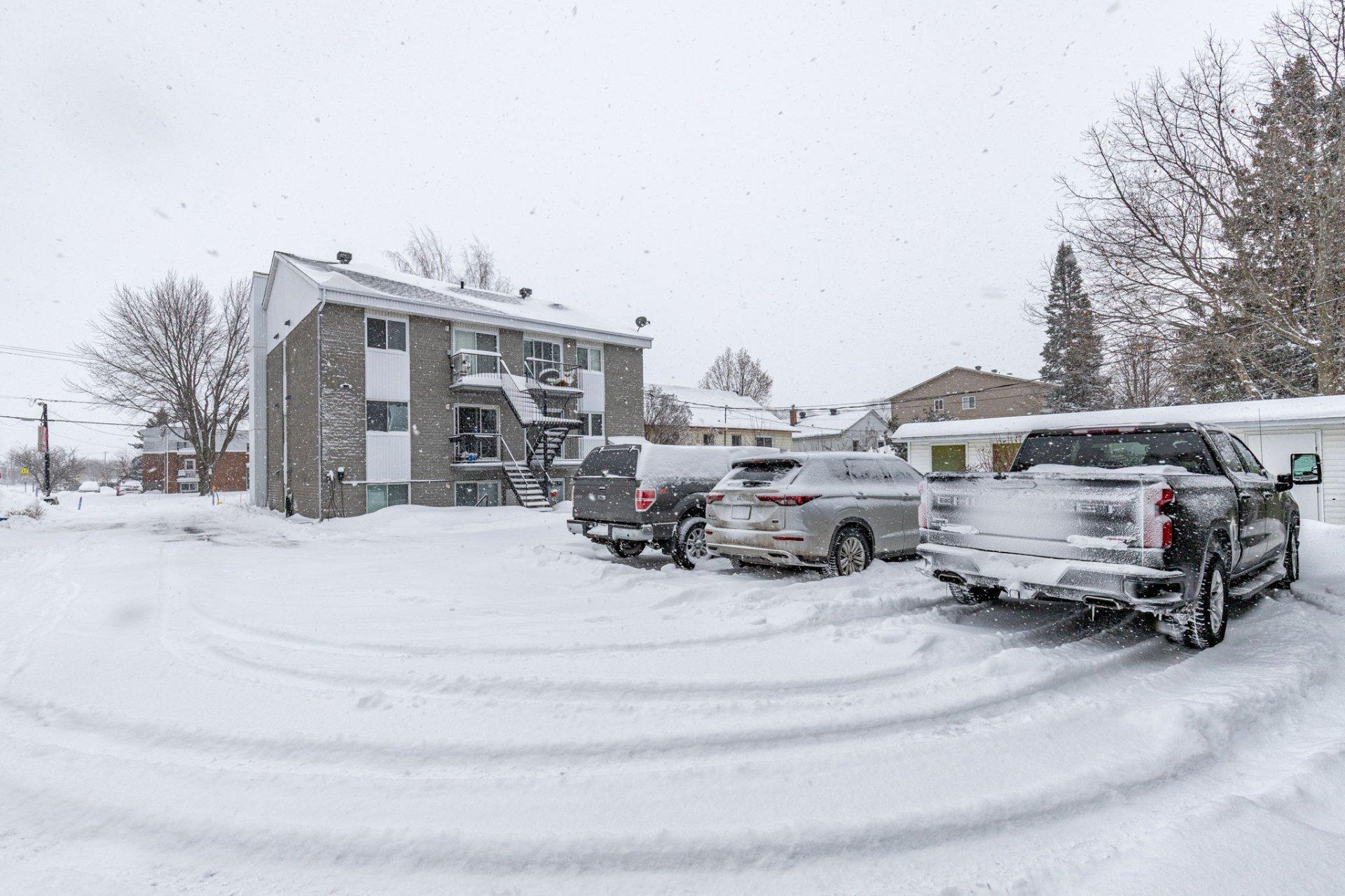 









142


Rue Lafrance O.

, 202,
Saint-Basile-le-Grand,




QC
J6N1P8

