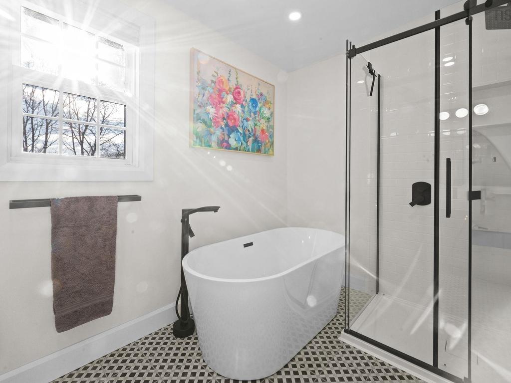 












523 Francklyn Street

,
Halifax,




NS
B3H 3B2

