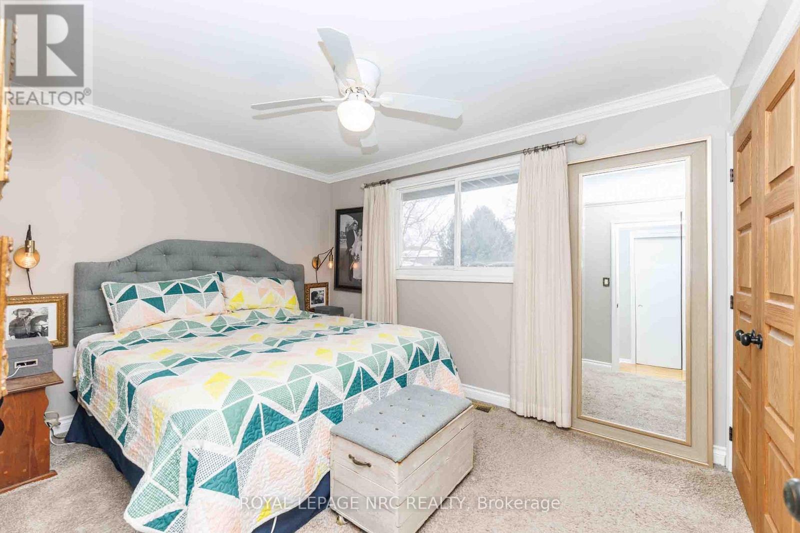 












6 CROYDON DRIVE

,
St. Catharines (Lakeshore),




Ontario
L2M1J2

