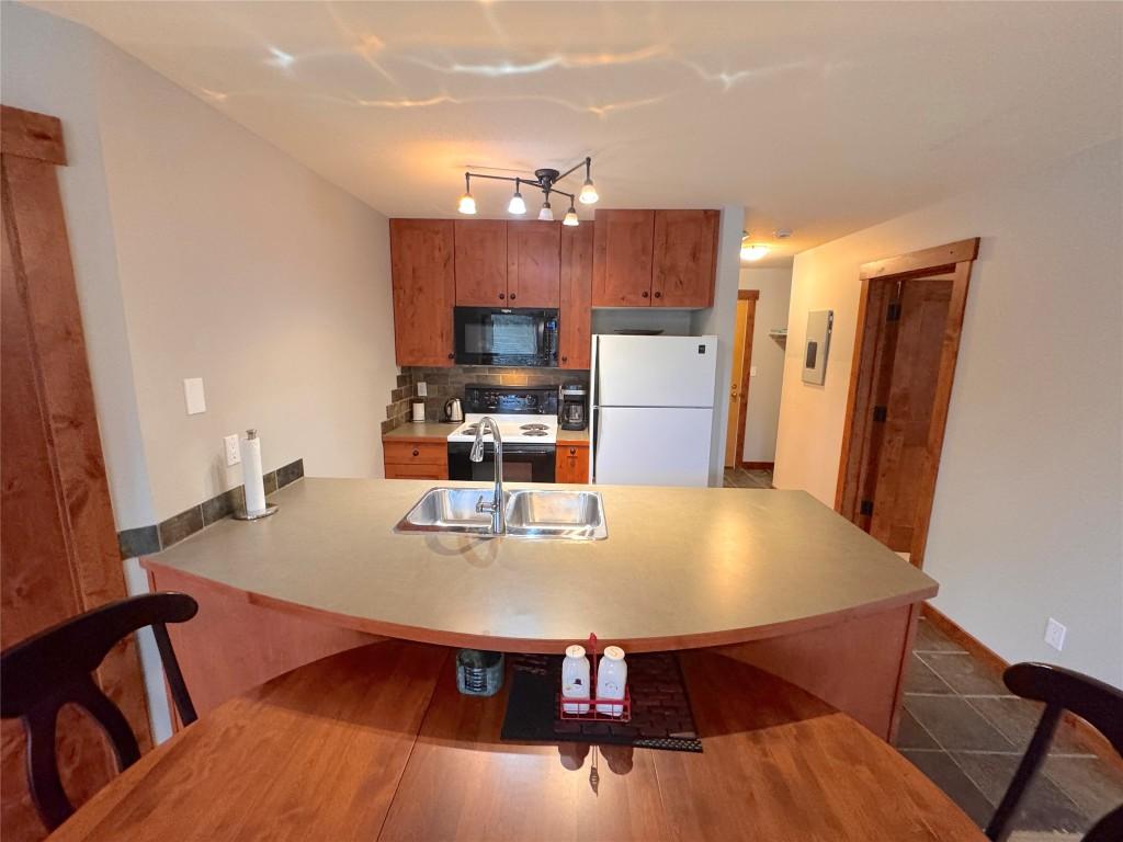 









4559


Timberline

Crescent, 115,
Fernie,




BC
V0B 1M6

