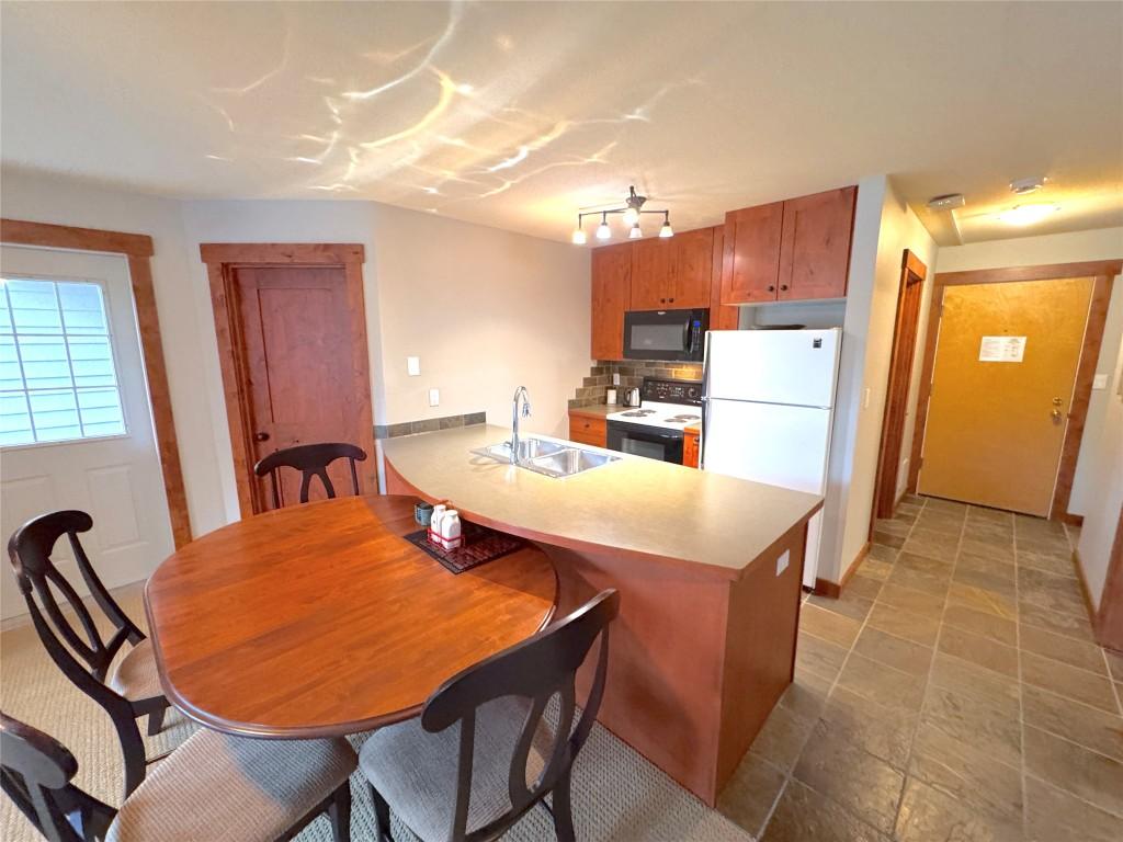 









4559


Timberline

Crescent, 115,
Fernie,




BC
V0B 1M6

