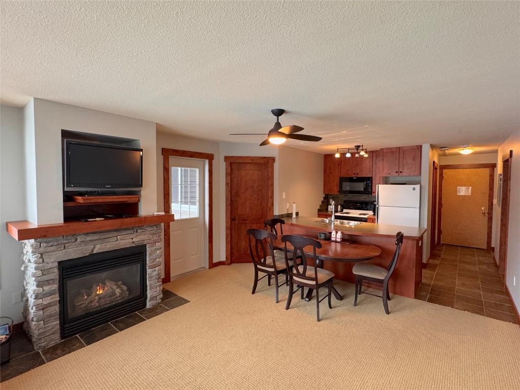 









4559


Timberline

Crescent, 115,
Fernie,




BC
V0B 1M6

