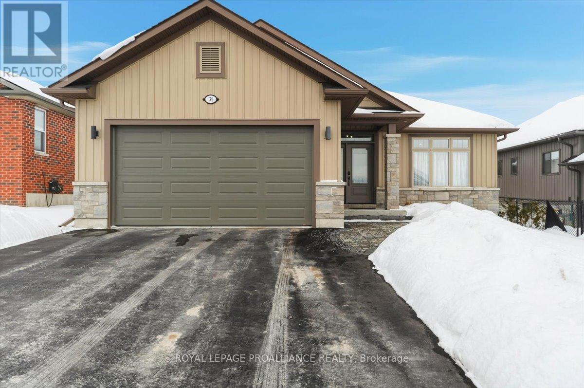 












34 ROSEWOOD DRIVE

,
Quinte West (Frankford Ward),




Ontario
K0K2C0

