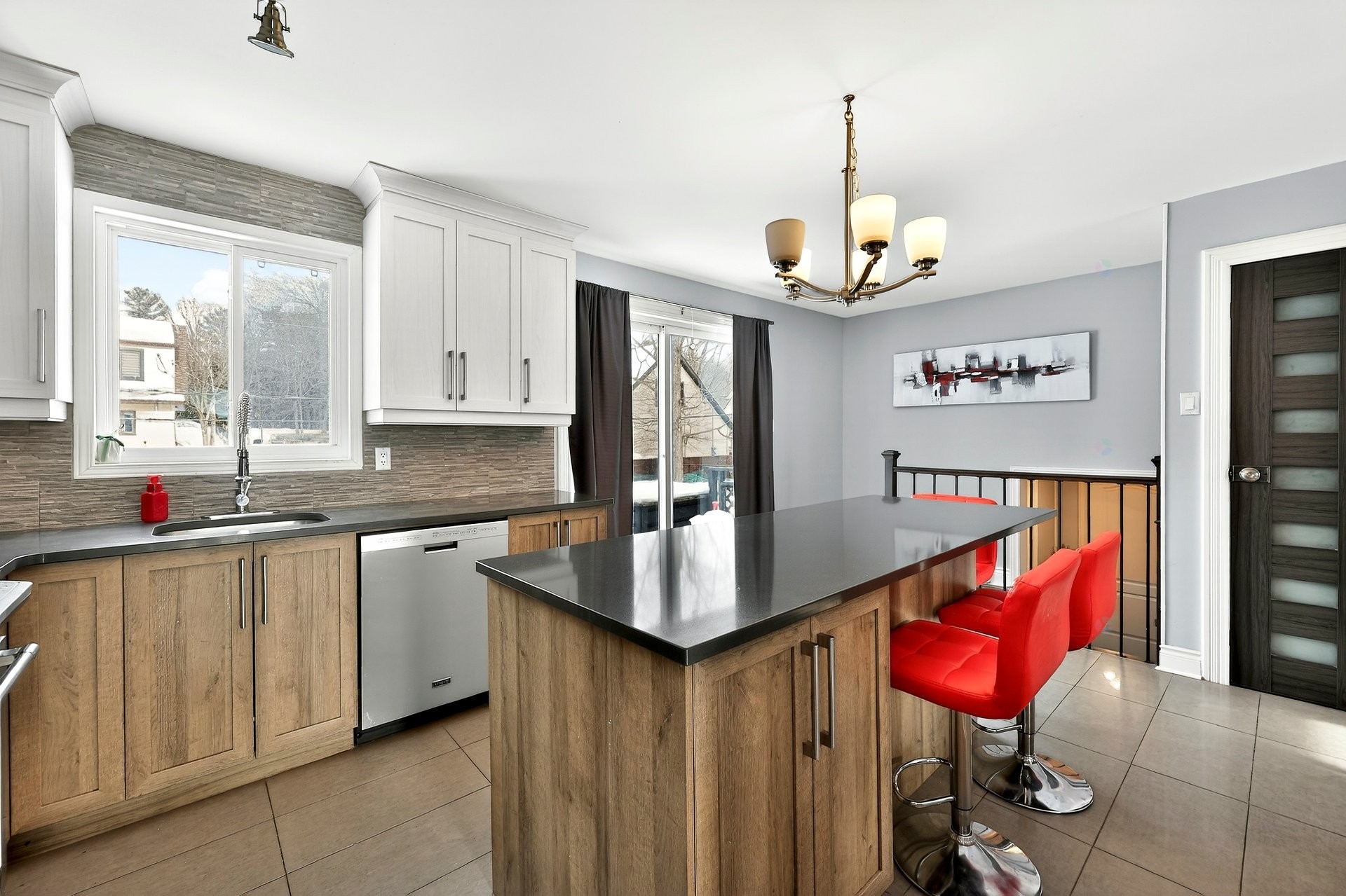









147


Rue Leclerc

,
Sainte-Anne-des-Plaines,




QC
J5N2G7

