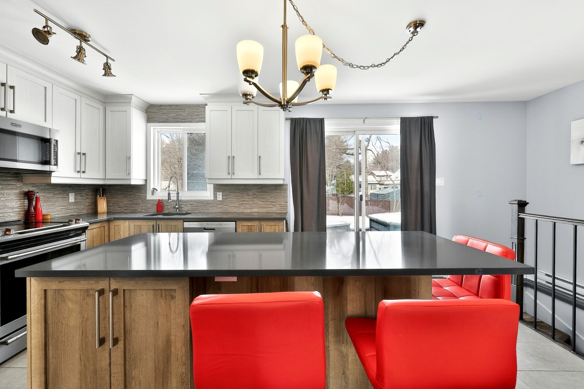 









147


Rue Leclerc

,
Sainte-Anne-des-Plaines,




QC
J5N2G7

