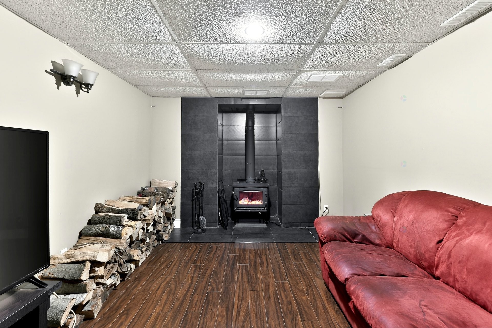 









147


Rue Leclerc

,
Sainte-Anne-des-Plaines,




QC
J5N2G7

