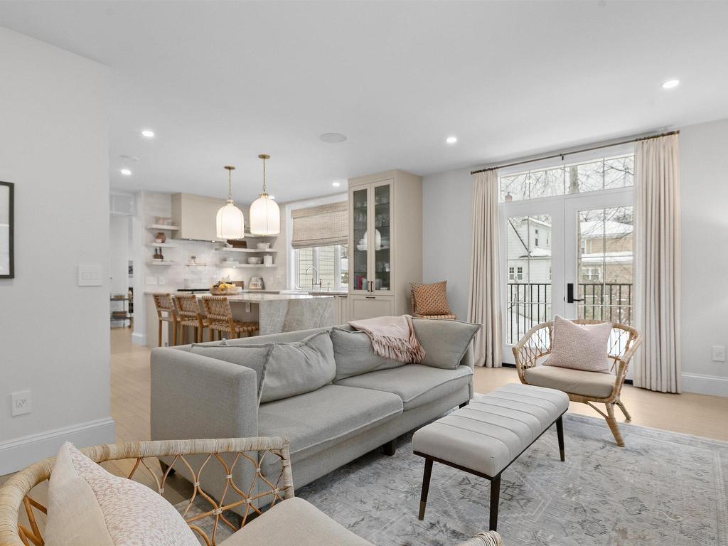 












6029 Inglis Street

,
Halifax,




NS
B3H 1K9

