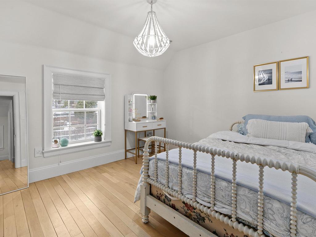 












6029 Inglis Street

,
Halifax,




NS
B3H 1K9

