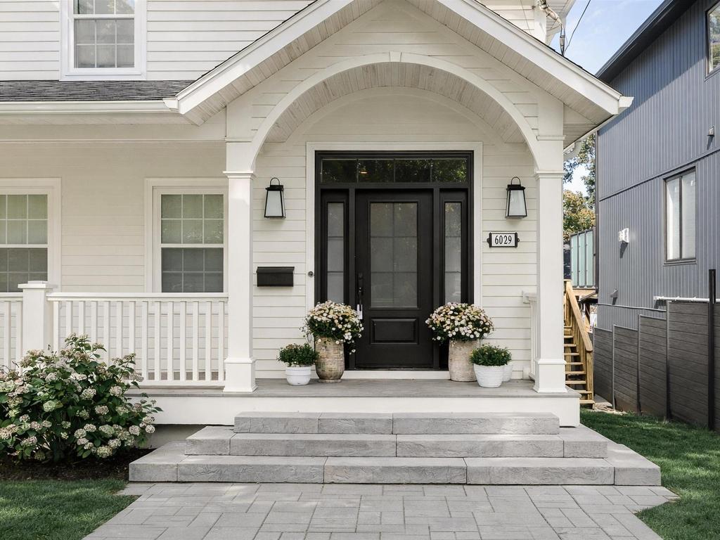 












6029 Inglis Street

,
Halifax,




NS
B3H 1K9

