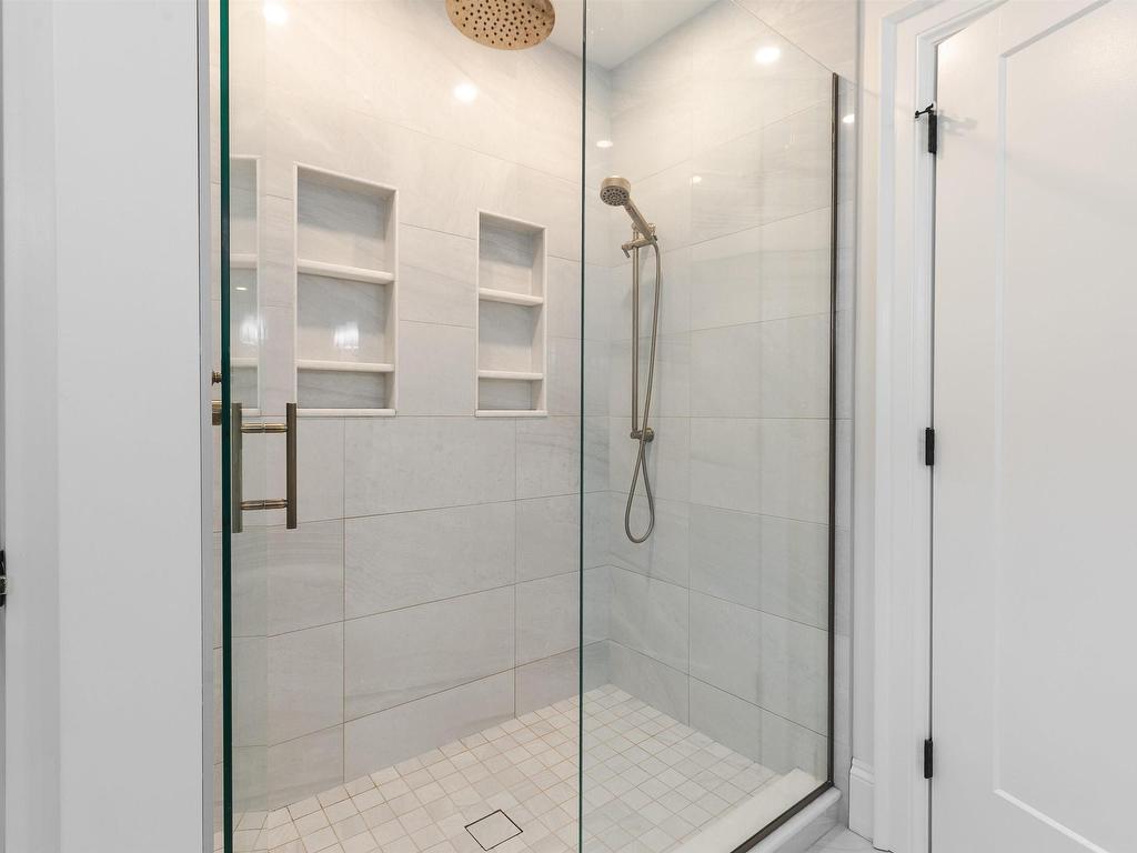 












6029 Inglis Street

,
Halifax,




NS
B3H 1K9

