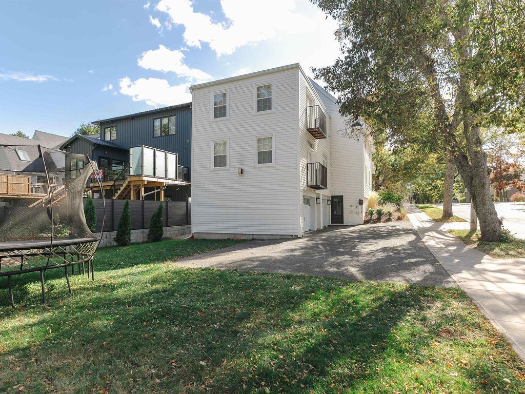 












6029 Inglis Street

,
Halifax,




NS
B3H 1K9


