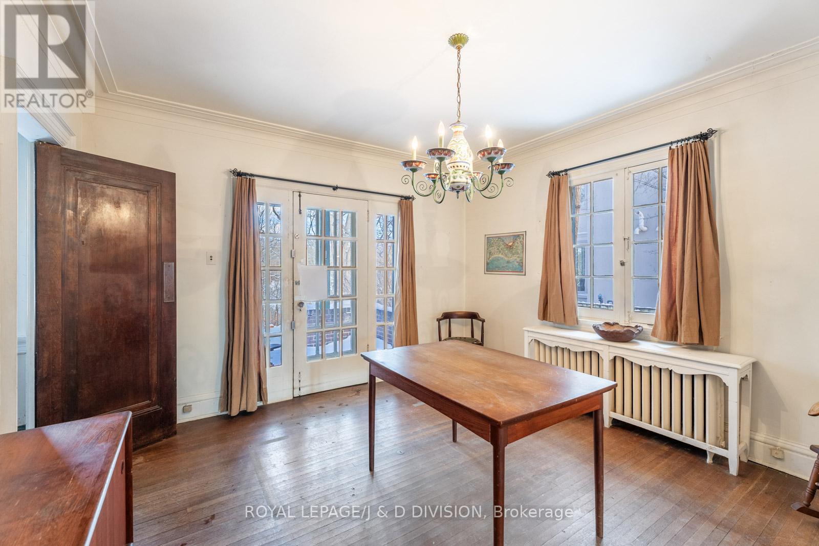 












64 HEATHDALE ROAD

,
Toronto,




Ontario
M6C1M8

